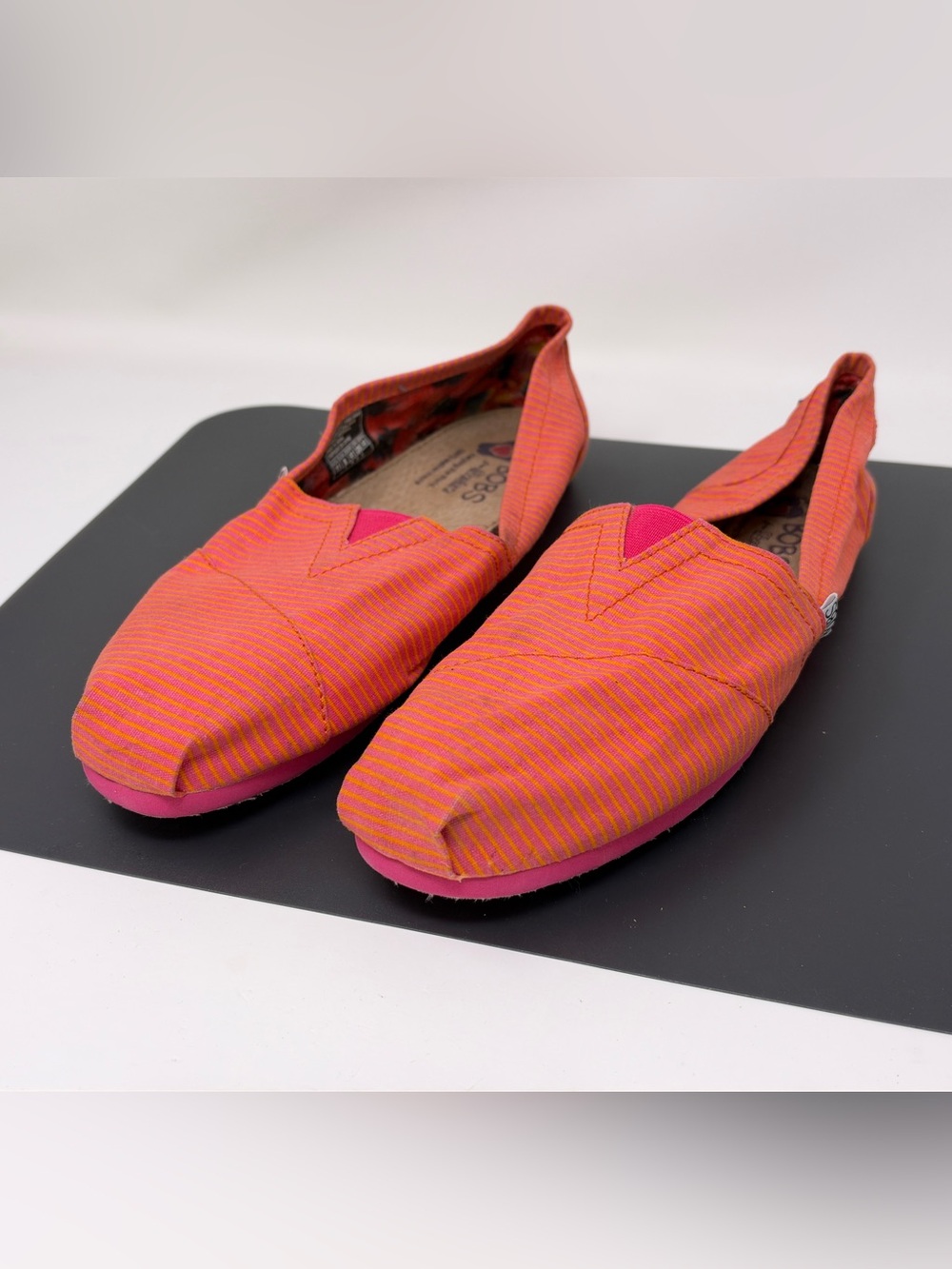BOBS Skechers Womens Size 11 Pink Orange Striped Comfort Flats Shoes SN34964